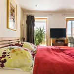 Apartament Snug 3 - Traumhafter Seeblick, 2 Zi Apartment, Garten & Terrasse Herrsching am Ammersee