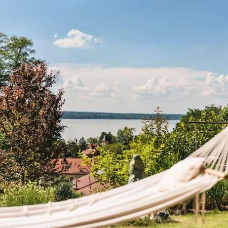 Snug 3 - Traumhafter Seeblick, 2 Zi Apartment, Garten & Terrasse